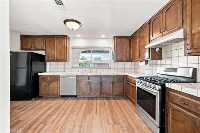 5680 Ptolemy Way, Jurupa Valley, CA 91752