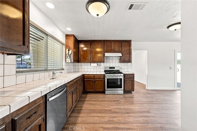5680 Ptolemy Way, Jurupa Valley, CA 91752