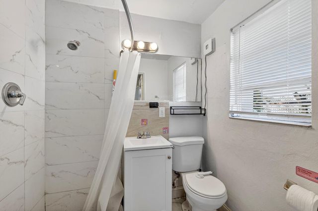 1705 Davie Boulevard, Fort Lauderdale, FL 33312