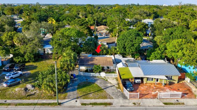 1705 Davie Boulevard, Fort Lauderdale, FL 33312