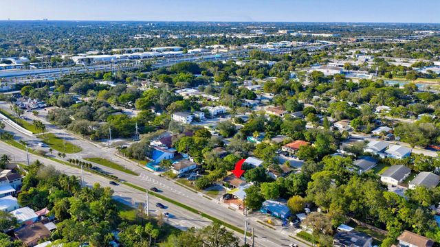 1705 Davie Boulevard, Fort Lauderdale, FL 33312