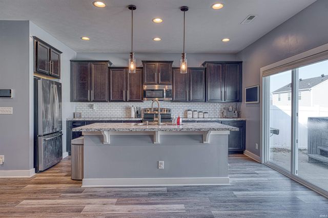 11405 Caracaras Court, Evansville, IN 47725