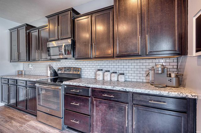 11405 Caracaras Court, Evansville, IN 47725