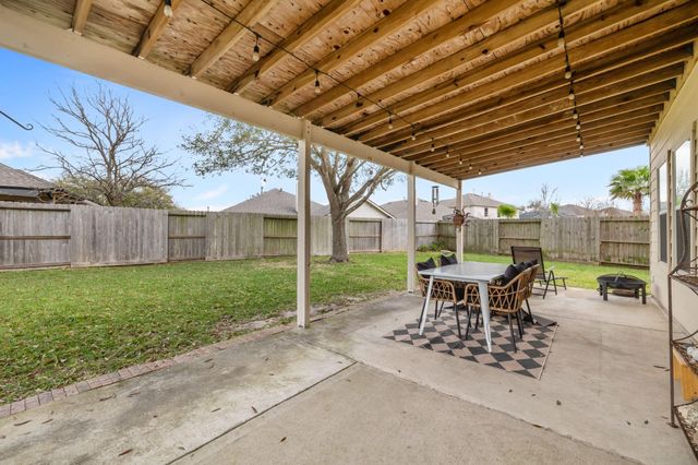 2108 Black Duck Drive, League City, TX 77573