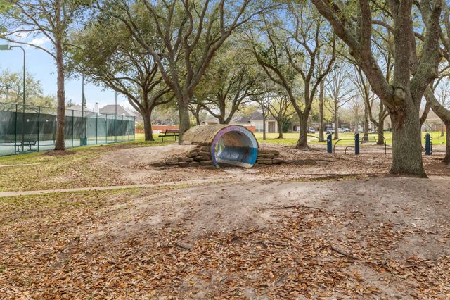 2108 Black Duck Drive, League City, TX 77573