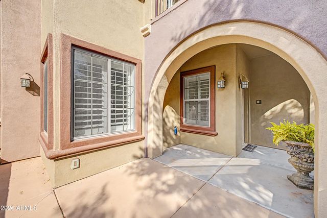 3935 E ROUGH RIDER Road 1271, Phoenix, AZ 85050