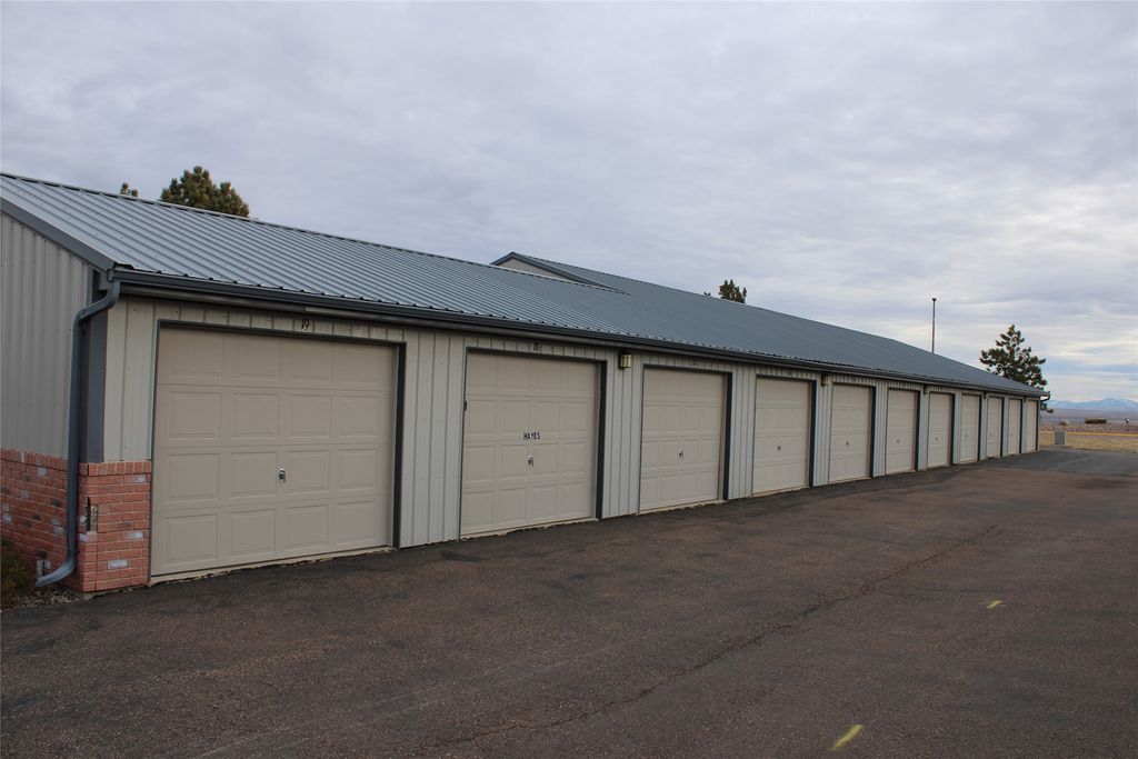 2701 Terminal Drive 18, Great Falls, MT 59404