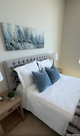 610 E Market St Unit 2803, San Antonio, TX 78205