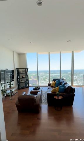 610 E Market St Unit 2803, San Antonio, TX 78205