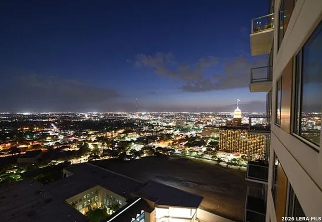 610 E Market St Unit 2803, San Antonio, TX 78205