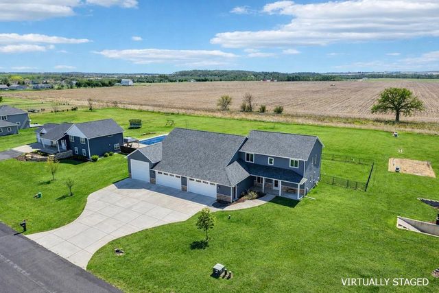 W2821 Fonda Lane, Belleville, WI 53508