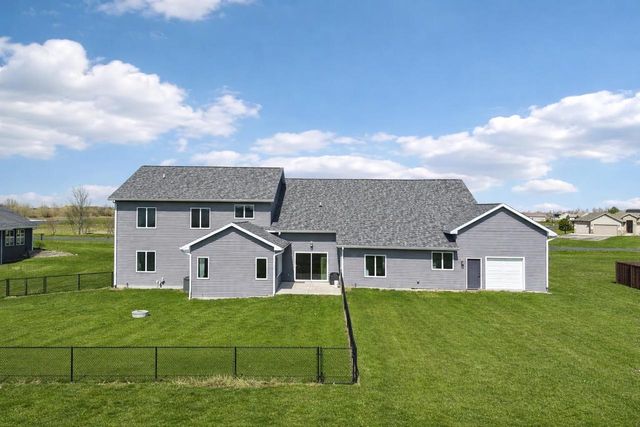 W2821 Fonda Lane, Belleville, WI 53508