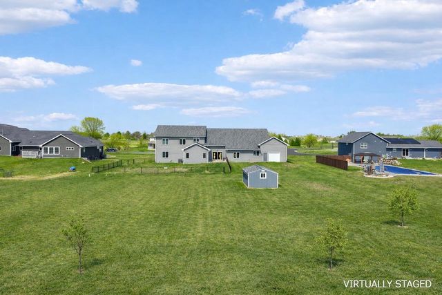 W2821 Fonda Lane, Belleville, WI 53508