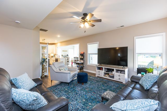 501 Friendly Avenue, Nicholasville, KY 40356