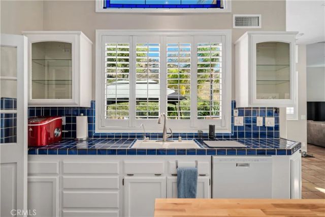 30040 San Francisquito Canyon, Saugus, CA 91390