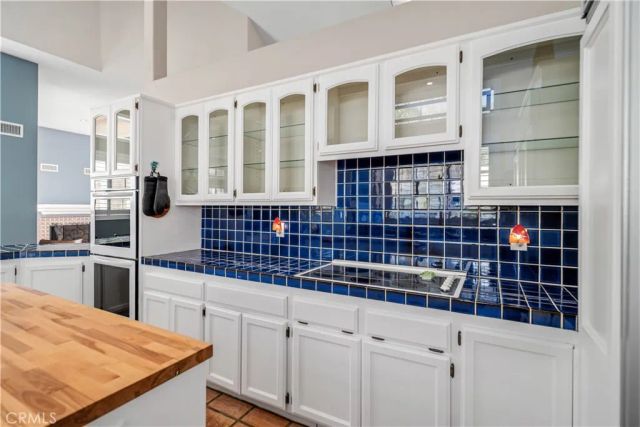 30040 San Francisquito Canyon, Saugus, CA 91390
