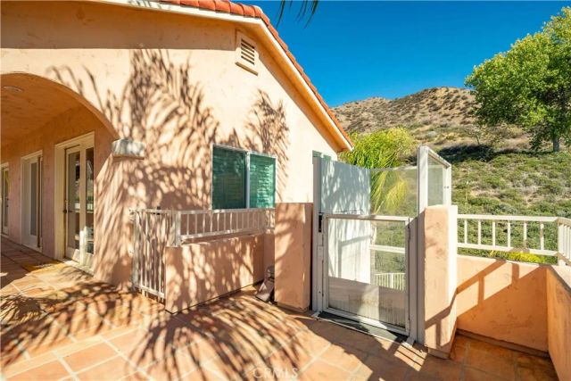 30040 San Francisquito Canyon, Saugus, CA 91390