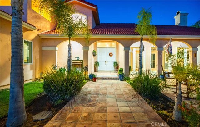 30040 San Francisquito Canyon, Saugus, CA 91390