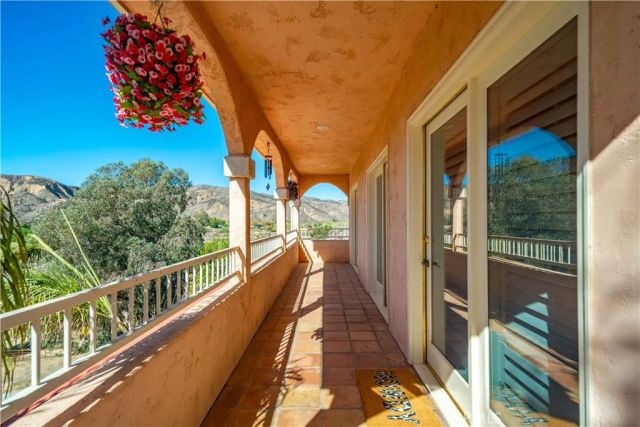 30040 San Francisquito Canyon, Saugus, CA 91390