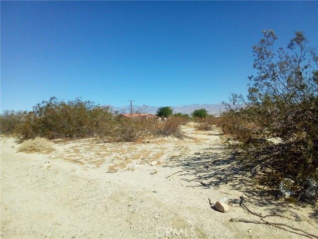 58 Dillon Road, Desert Hot Springs, CA 92240