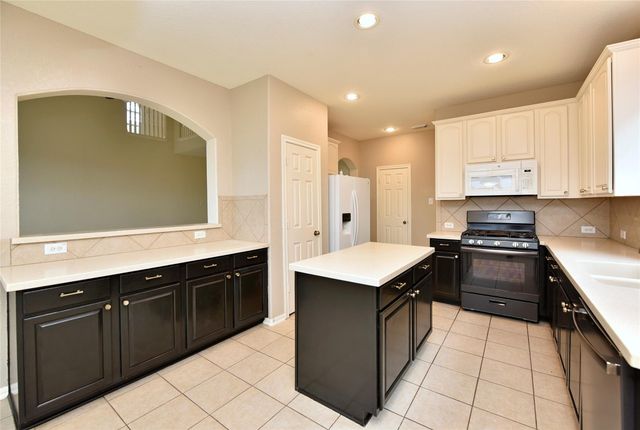 802 Hollyhock Drive, Stafford, TX 77477