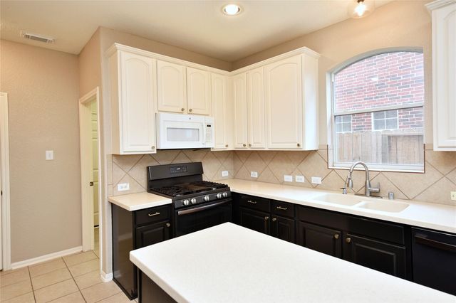 802 Hollyhock Drive, Stafford, TX 77477