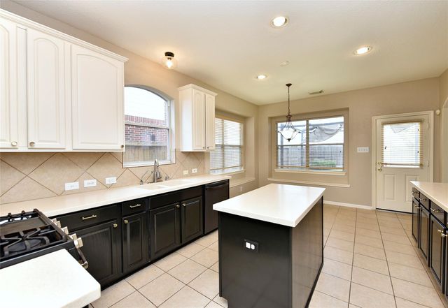 802 Hollyhock Drive, Stafford, TX 77477