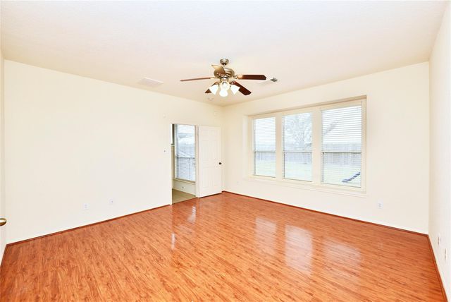 802 Hollyhock Drive, Stafford, TX 77477