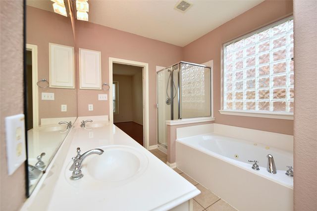 802 Hollyhock Drive, Stafford, TX 77477