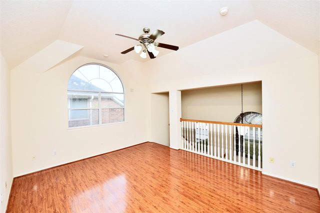 802 Hollyhock Drive, Stafford, TX 77477