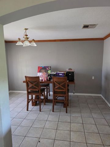 13018 Breezeway Street, Houston, TX 77037