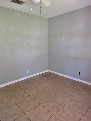 13018 Breezeway Street, Houston, TX 77037