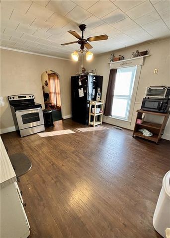 1015 S Grant Avenue, Chanute, KS 66720