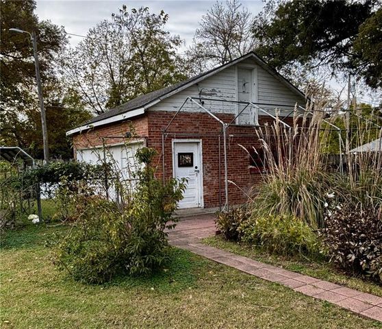 1015 S Grant Avenue, Chanute, KS 66720