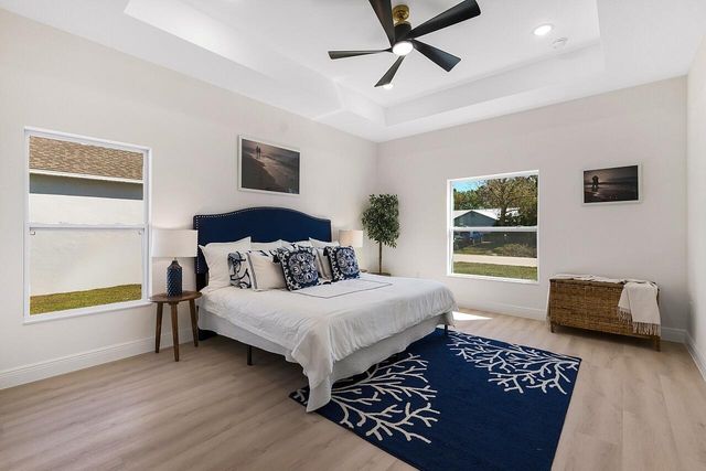 9055 103rd Avenue, Vero Beach, FL 32967