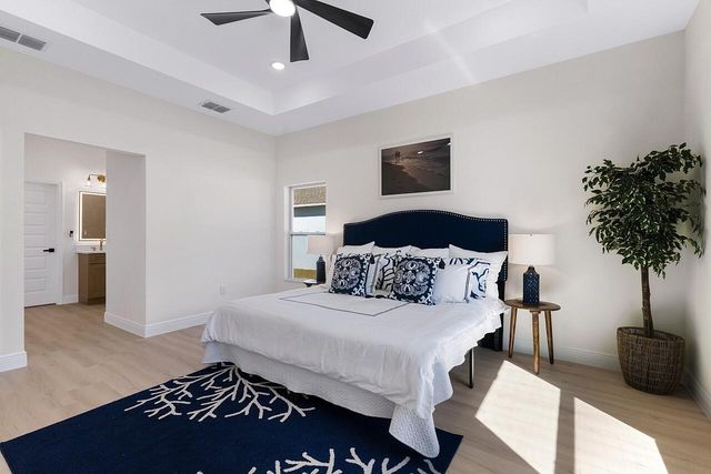 9055 103rd Avenue, Vero Beach, FL 32967