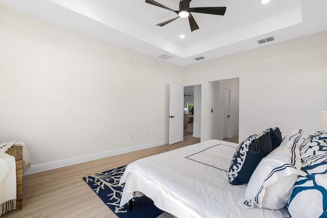 9055 103rd Avenue, Vero Beach, FL 32967