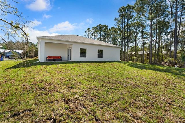 9055 103rd Avenue, Vero Beach, FL 32967