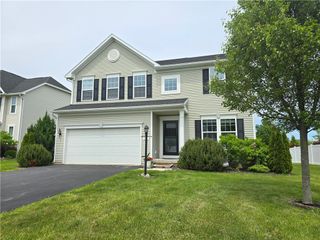 188 Elmcrest Rise, Henrietta, NY 14586