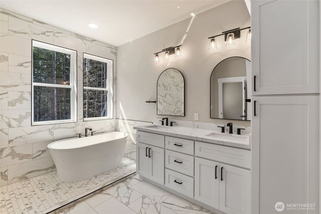 1620 E Mason Lake Road, Shelton, WA 98546