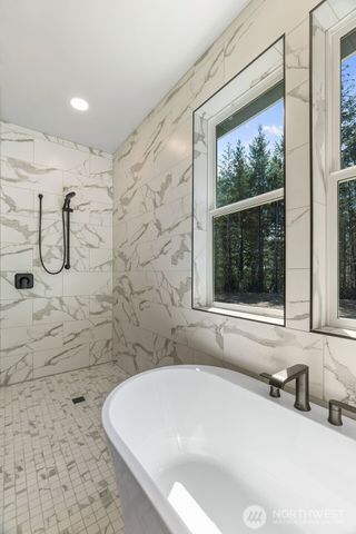 1620 E Mason Lake Road, Shelton, WA 98546