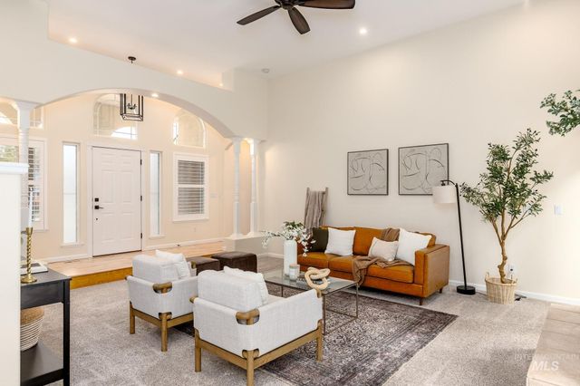 1786 N Prestwick, Eagle, ID 83616