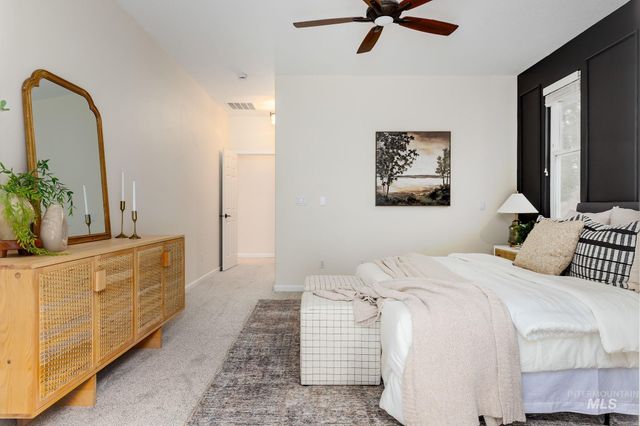 1786 N Prestwick, Eagle, ID 83616