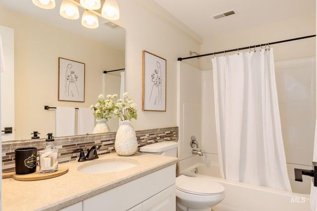 1786 N Prestwick, Eagle, ID 83616