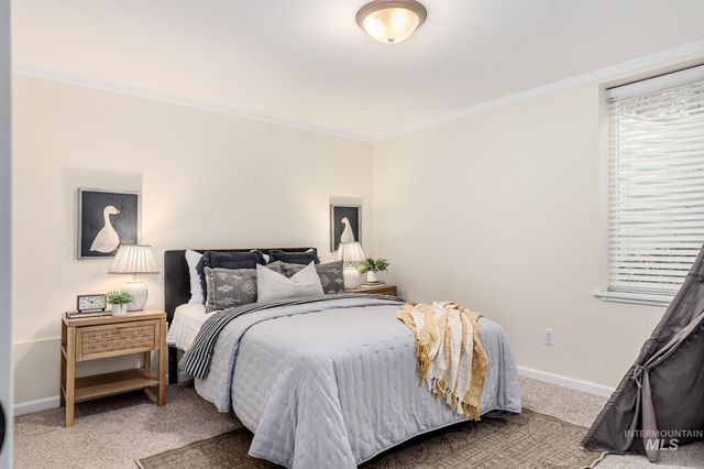 1786 N Prestwick, Eagle, ID 83616