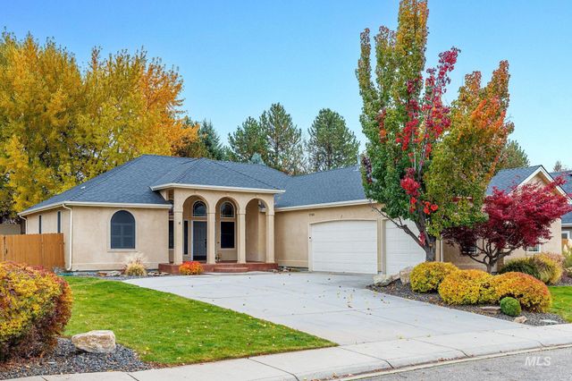 1786 N Prestwick, Eagle, ID 83616