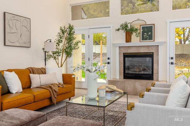 1786 N Prestwick, Eagle, ID 83616