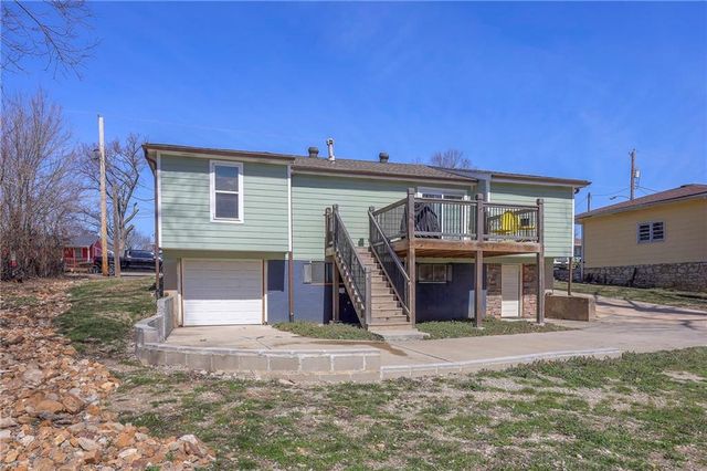 3423 Yecker Avenue, Kansas City, KS 66104