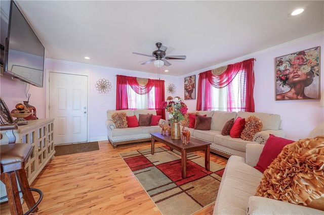 3423 Yecker Avenue, Kansas City, KS 66104