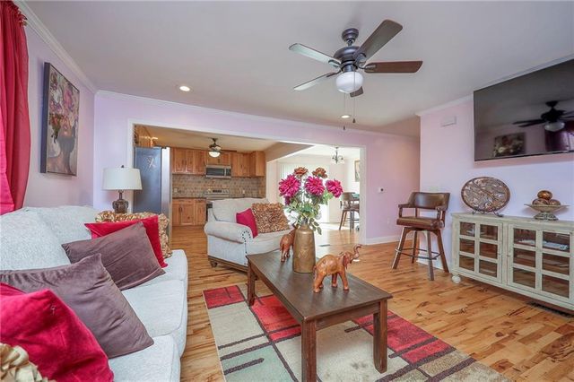 3423 Yecker Avenue, Kansas City, KS 66104